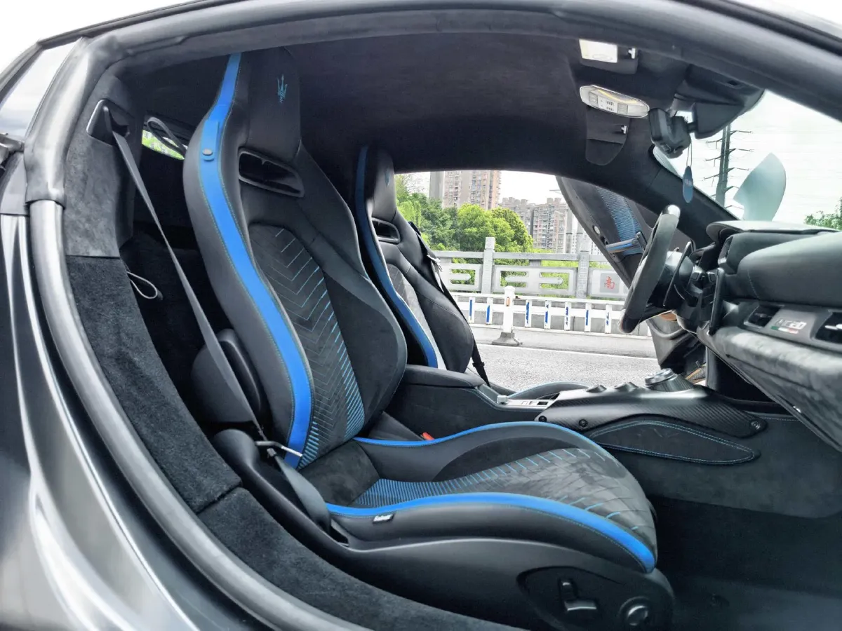 2020 Maserati MC20 3.0T 630HP V6 8DCT,autocango,china used car exporter,china ev exporter,chinese used car exporter,chinese used ev exporter