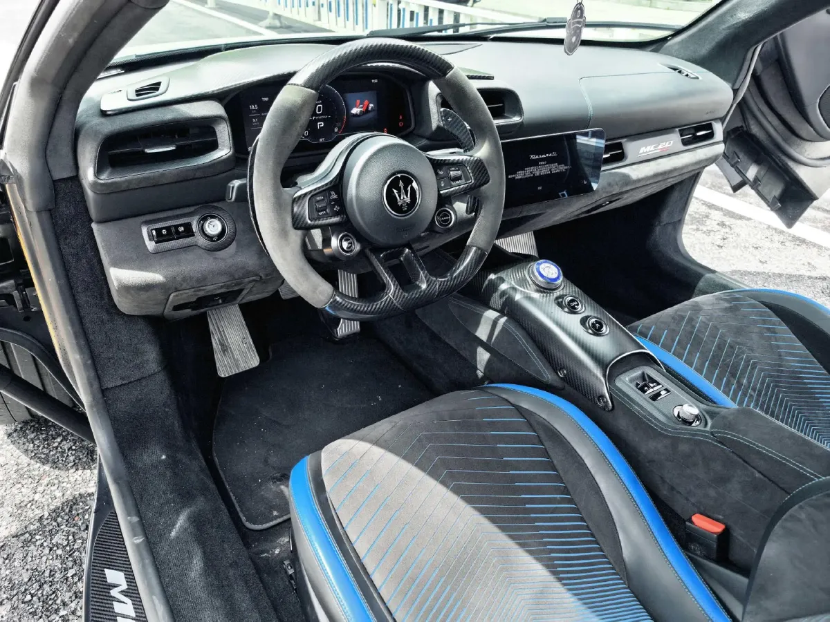 2020 Maserati MC20 3.0T 630HP V6 8DCT,autocango,china used car exporter,china ev exporter,chinese used car exporter,chinese used ev exporter