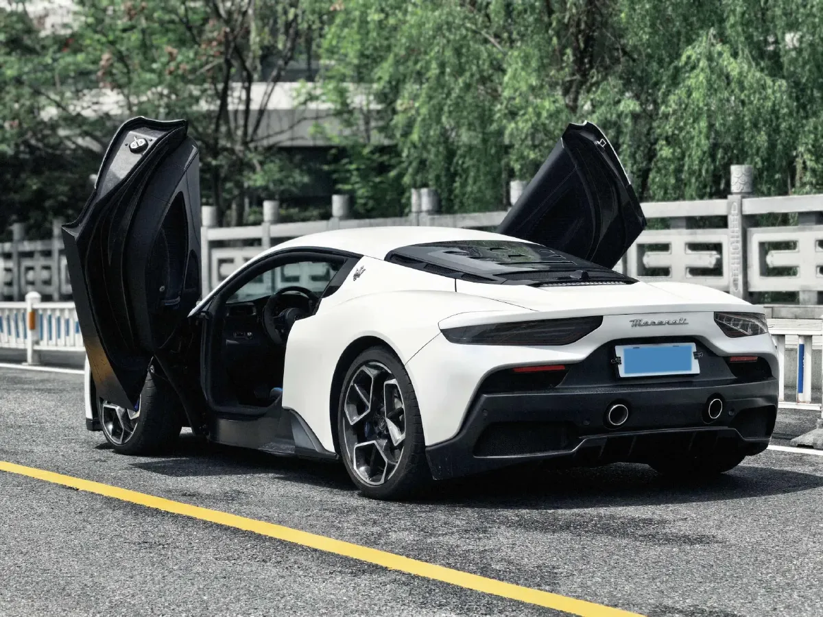 2020 Maserati MC20 3.0T 630HP V6 8DCT,autocango,china used car exporter,china ev exporter,chinese used car exporter,chinese used ev exporter