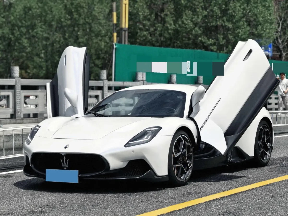 2020 Maserati MC20 3.0T 630HP V6 8DCT,autocango,china used car exporter,china ev exporter,chinese used car exporter,chinese used ev exporter