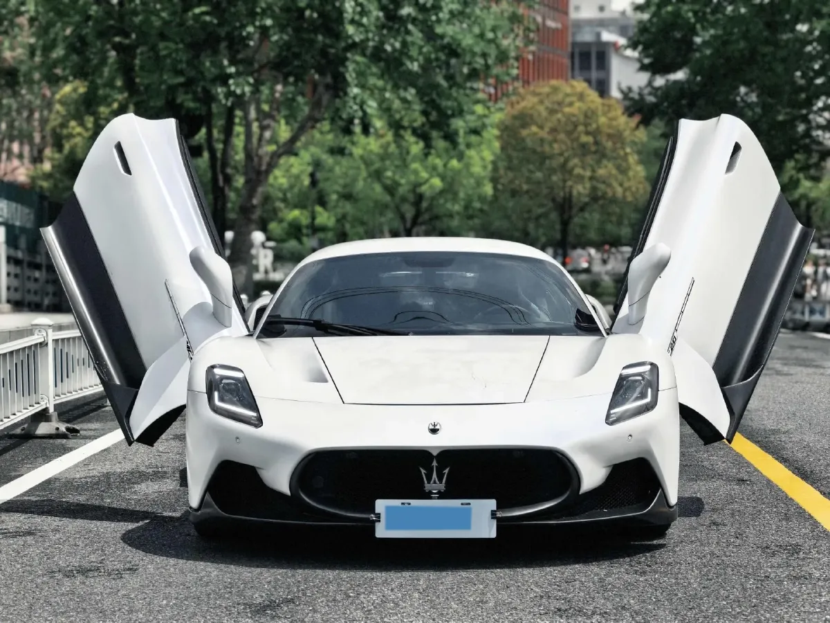 2020 Maserati MC20 3.0T 630HP V6 8DCT,autocango,china used car exporter,china ev exporter,chinese used car exporter,chinese used ev exporter