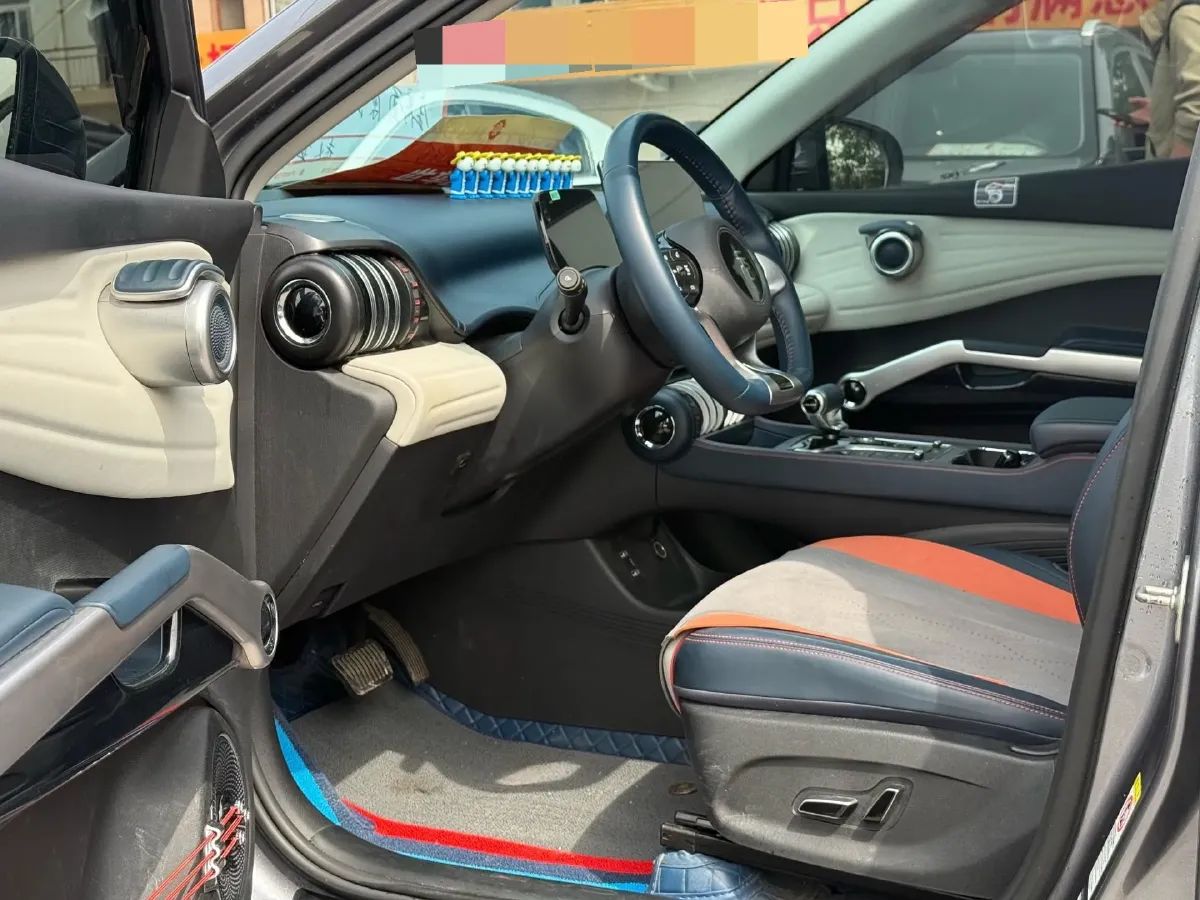 2022 Roewe RX5 MAX 1.5T 181HP L4 6AT,autocango,china used car exporter,china ev exporter,chinese used car exporter,chinese used ev exporter