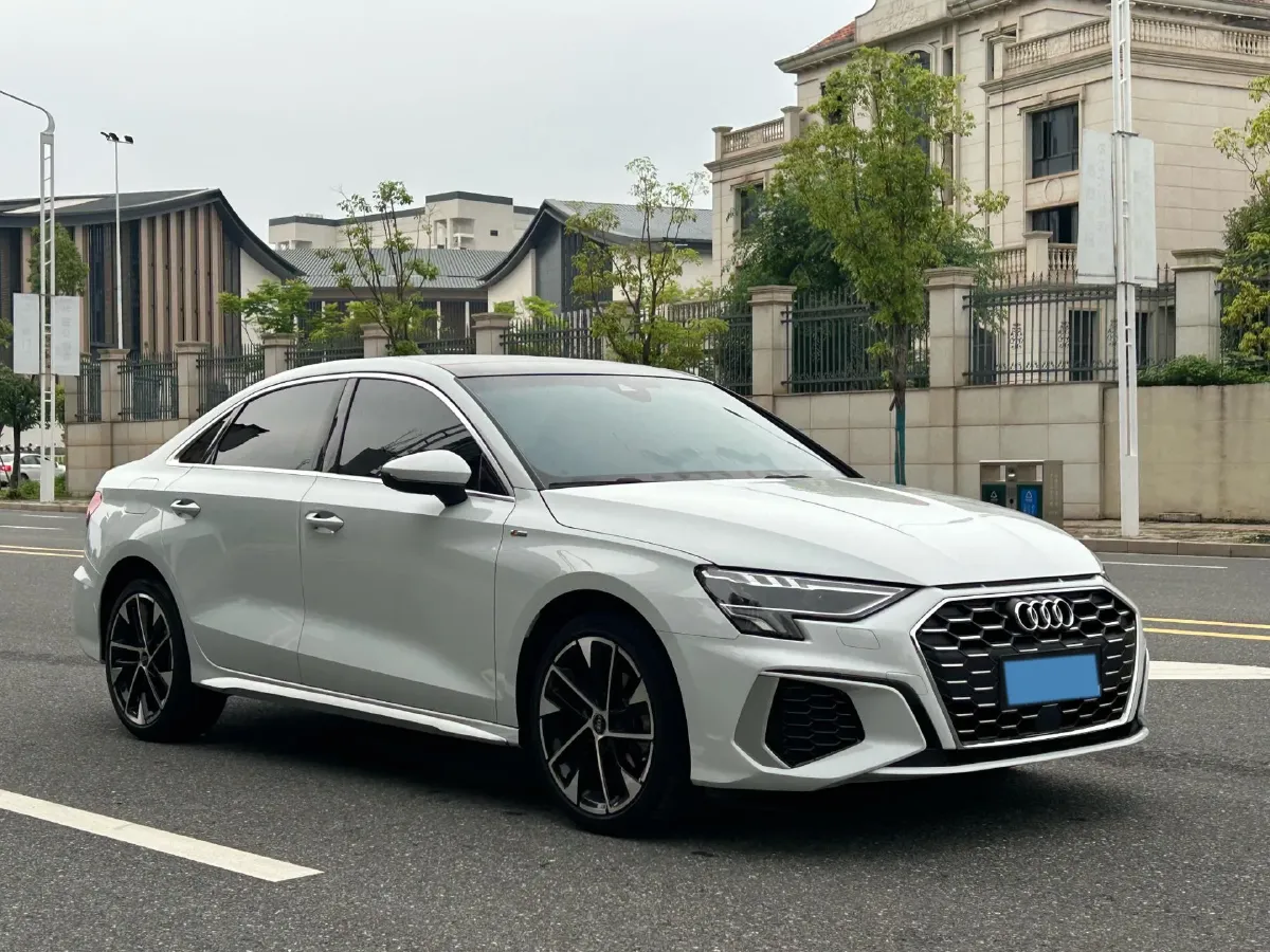 2022 Audi A3 1.4T 150HP L4 7DCT,autocango,china used car exporter,china ev exporter,chinese used car exporter,chinese used ev exporter