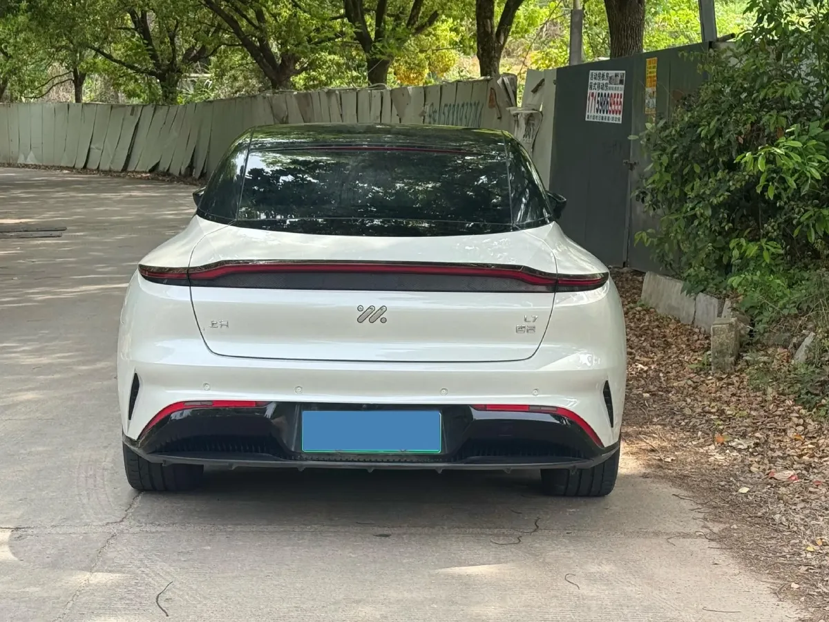 2022 IM L7 BEV 90KWH,autocango,china used car exporter,china ev exporter,chinese used car exporter,chinese used ev exporter