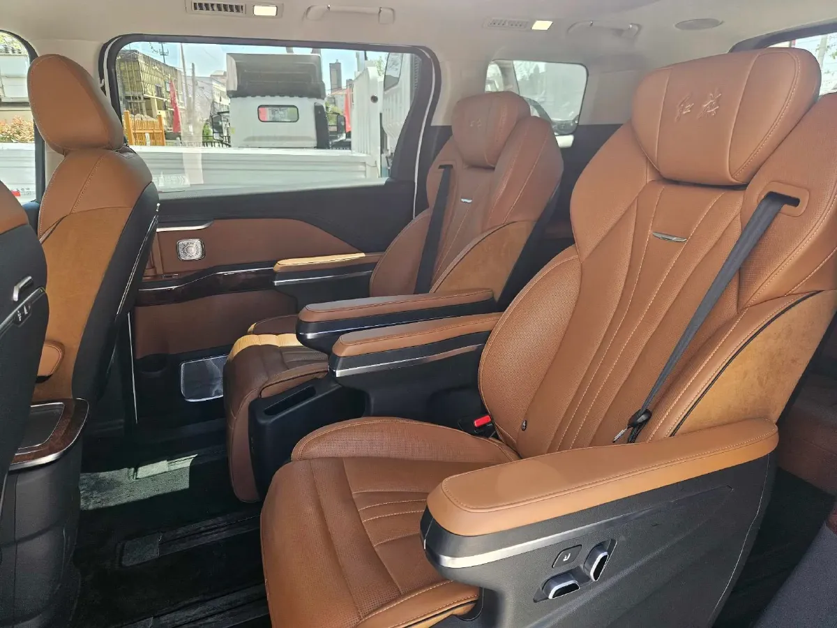 2023 HongQi HQ9 2.0T 252HP L4 8AT,autocango,china used car exporter,china ev exporter,chinese used car exporter,chinese used ev exporter