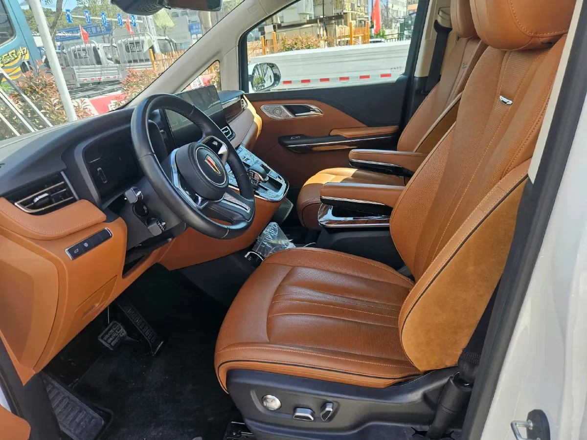 2023 HongQi HQ9 2.0T 252HP L4 8AT,autocango,china used car exporter,china ev exporter,chinese used car exporter,chinese used ev exporter