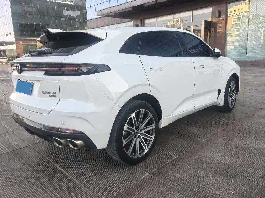 2021 ChangAn UNI-K 2.0T 233HP L4 8AT,autocango,china used car exporter,china ev exporter,chinese used car exporter,chinese used ev exporter