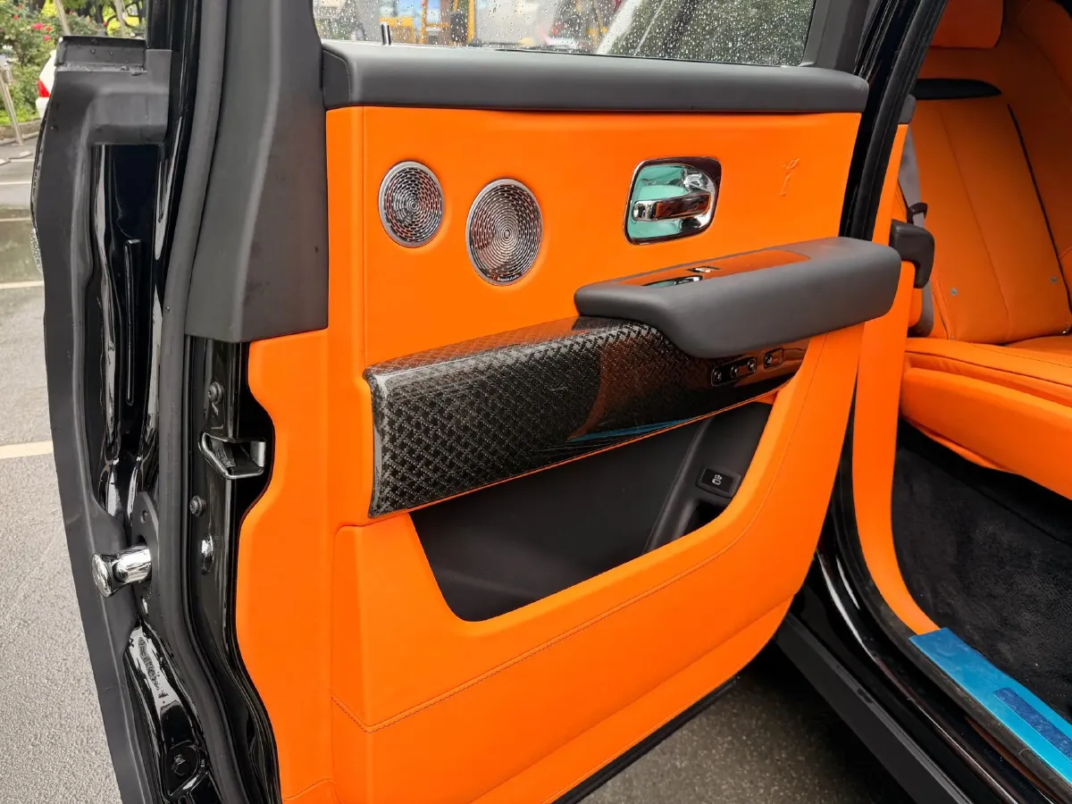 2018 Rolls-Royce Cullinan 6.7T 571HP V12 8AT,autocango,china used car exporter,china ev exporter,chinese used car exporter,chinese used ev exporter