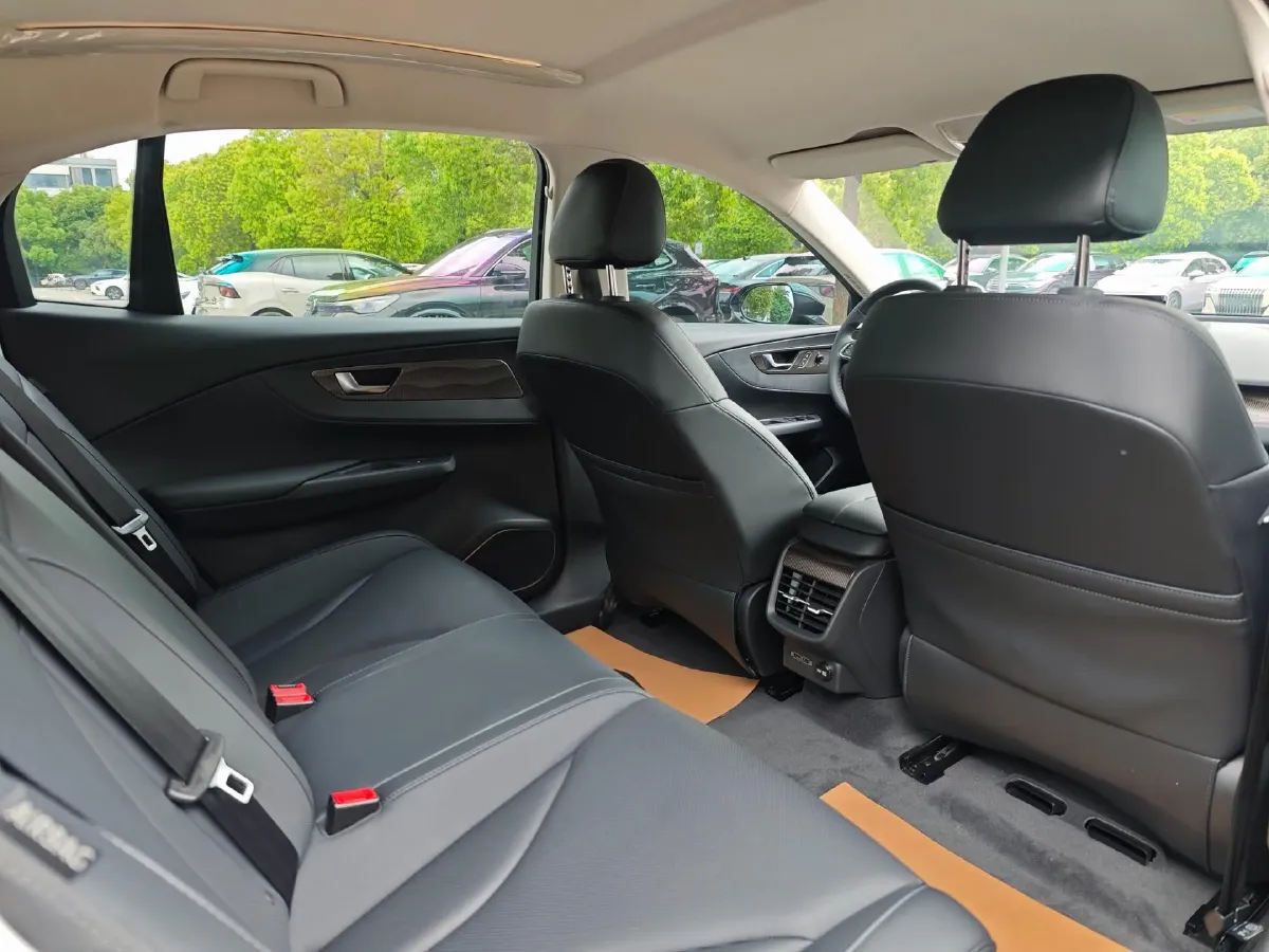 2022 HongQi E-QM5 BEV 54KWH,autocango,china used car exporter,china ev exporter,chinese used car exporter,chinese used ev exporter