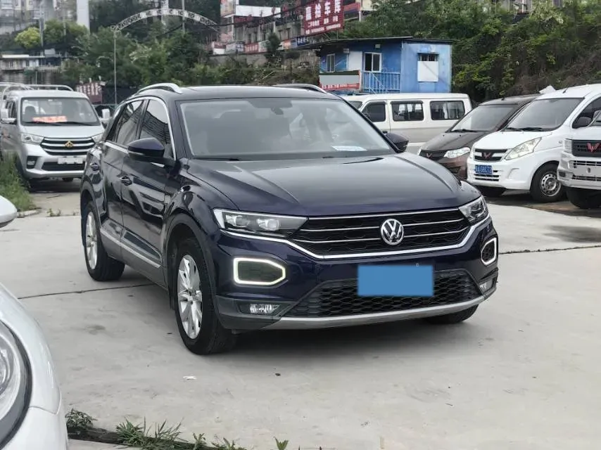 2020 Volkswagen T-Roc 1.4T 131HP L4 7DCT,autocango,china used car exporter,china ev exporter,chinese used car exporter,chinese used ev exporter