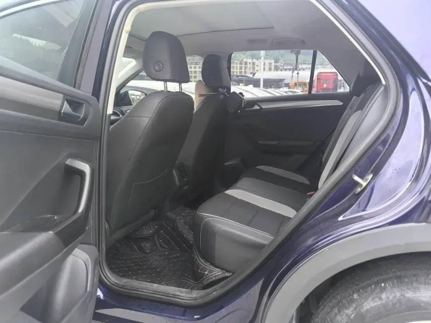 2020 Volkswagen T-Roc 1.4T 131HP L4 7DCT,autocango,china used car exporter,china ev exporter,chinese used car exporter,chinese used ev exporter