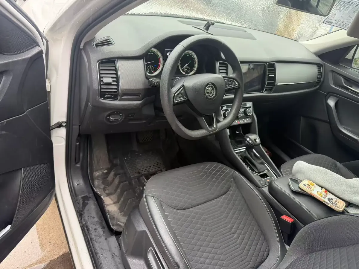 2019 Buick EnvisionPlus 1.5T 169HP L4 7DCT,autocango,china used car exporter,china ev exporter,chinese used car exporter,chinese used ev exporter