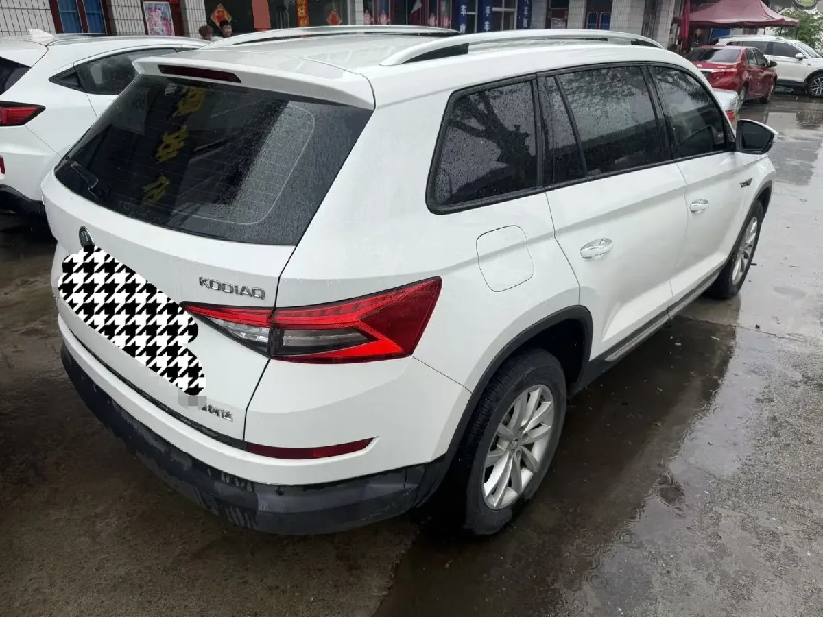 2019 Buick EnvisionPlus 1.5T 169HP L4 7DCT,autocango,china used car exporter,china ev exporter,chinese used car exporter,chinese used ev exporter