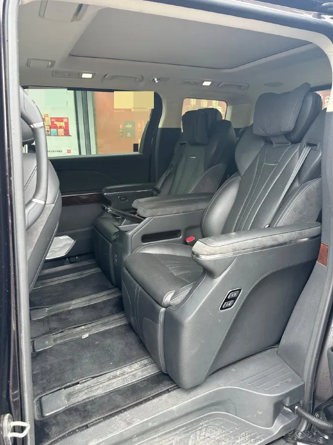 2024 HongQi HQ9 2.0T 163HP L4 1DHT PHEV 20.14KWH,autocango,china used car exporter,china ev exporter,chinese used car exporter,chinese used ev exporter