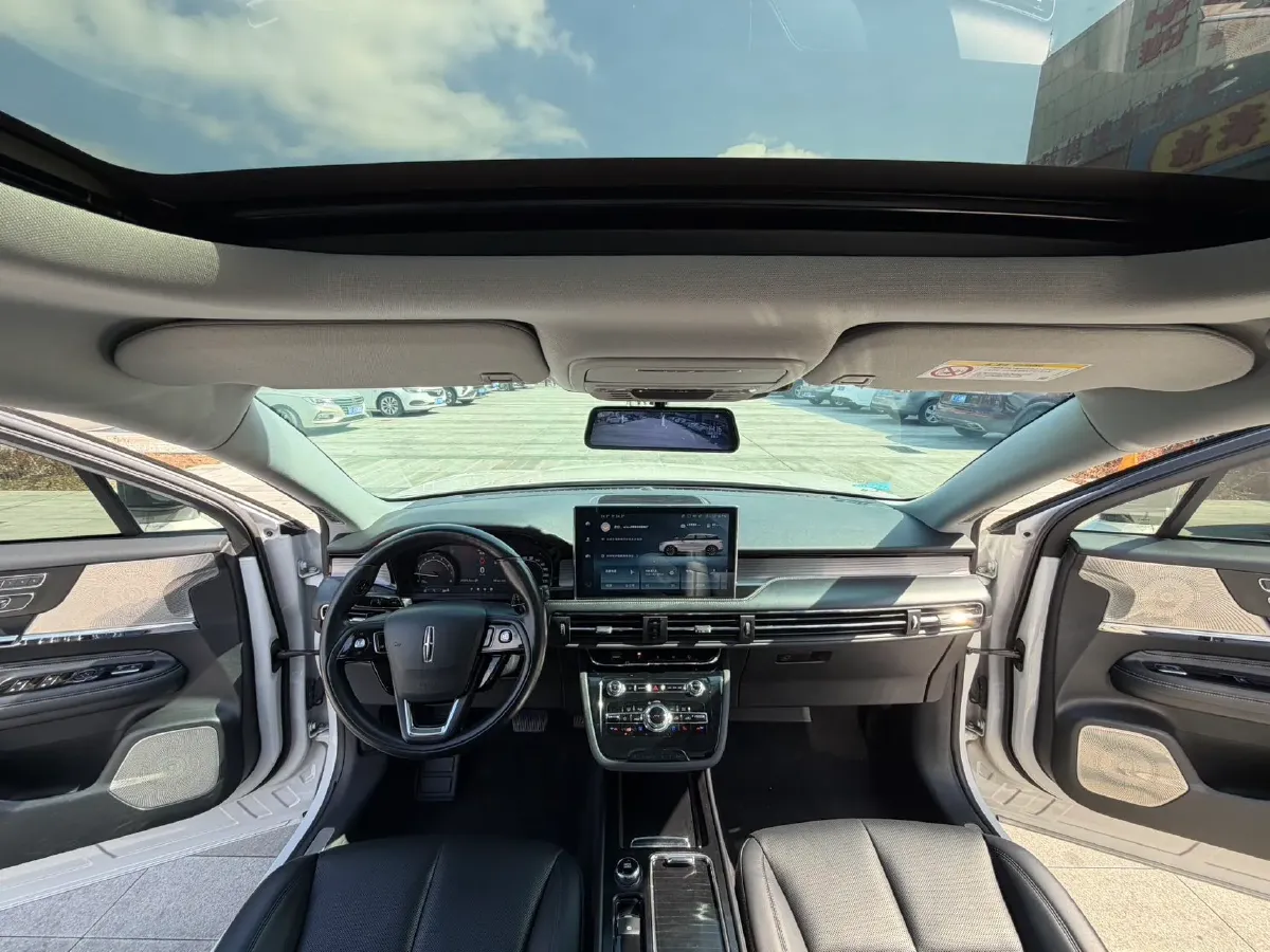 2021 Lincoln Corsair 2.0T 245HP L4 8AT,autocango,china used car exporter,china ev exporter,chinese used car exporter,chinese used ev exporter