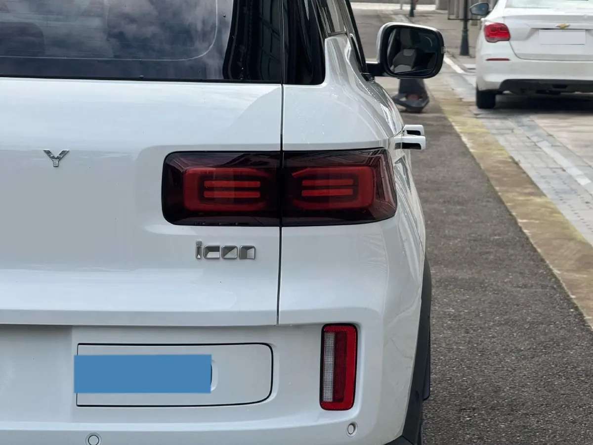 2020 Geely ICON 1.5T 177HP L3 7DCT,autocango,china used car exporter,china ev exporter,chinese used car exporter,chinese used ev exporter