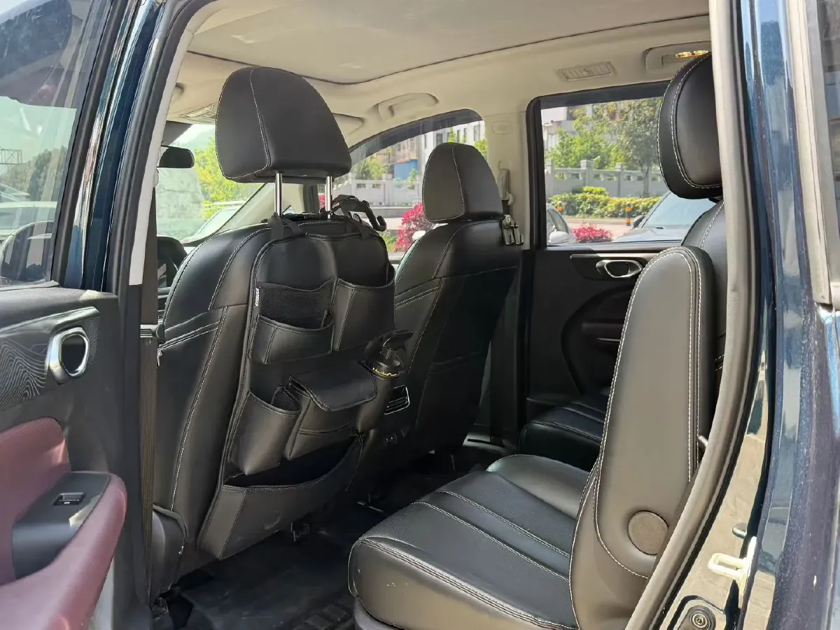 2023 GAC Trumpchi M6 1.5T 177HP L4 7DCT,autocango,china used car exporter,china ev exporter,chinese used car exporter,chinese used ev exporter