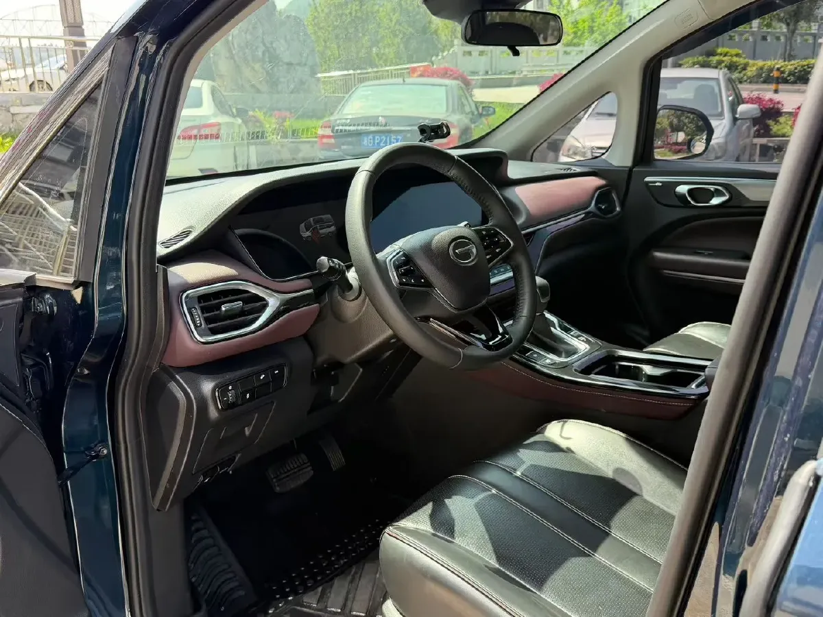 2023 GAC Trumpchi M6 1.5T 177HP L4 7DCT,autocango,china used car exporter,china ev exporter,chinese used car exporter,chinese used ev exporter