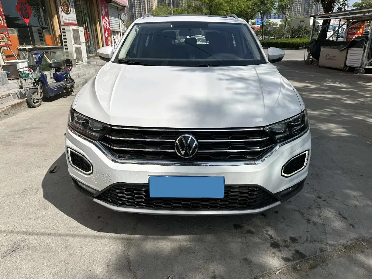2022 Volkswagen T-Roc 1.4T 150HP L4 7DCT,autocango,china used car exporter,china ev exporter,chinese used car exporter,chinese used ev exporter