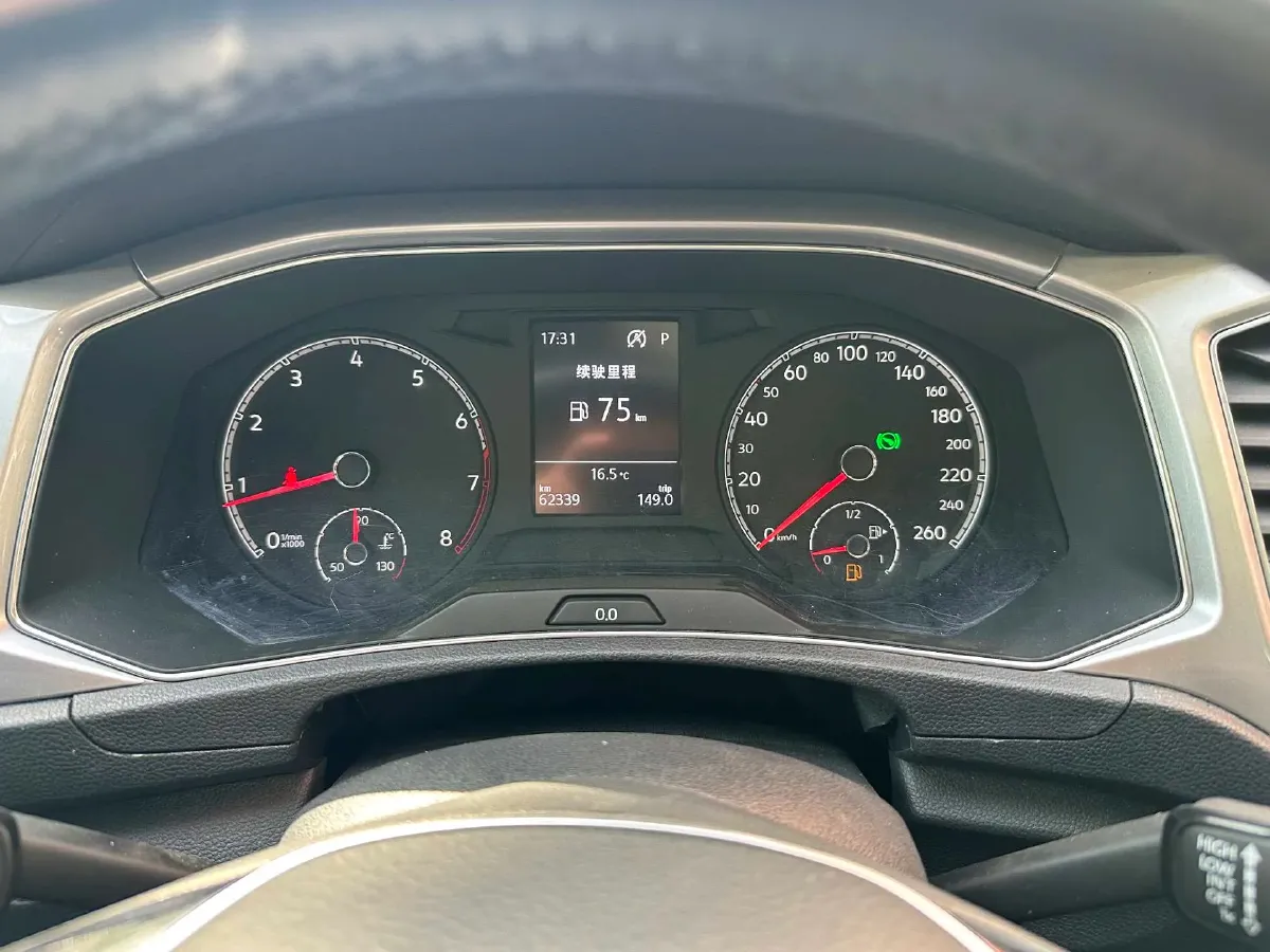 2022 Volkswagen T-Roc 1.4T 150HP L4 7DCT,autocango,china used car exporter,china ev exporter,chinese used car exporter,chinese used ev exporter