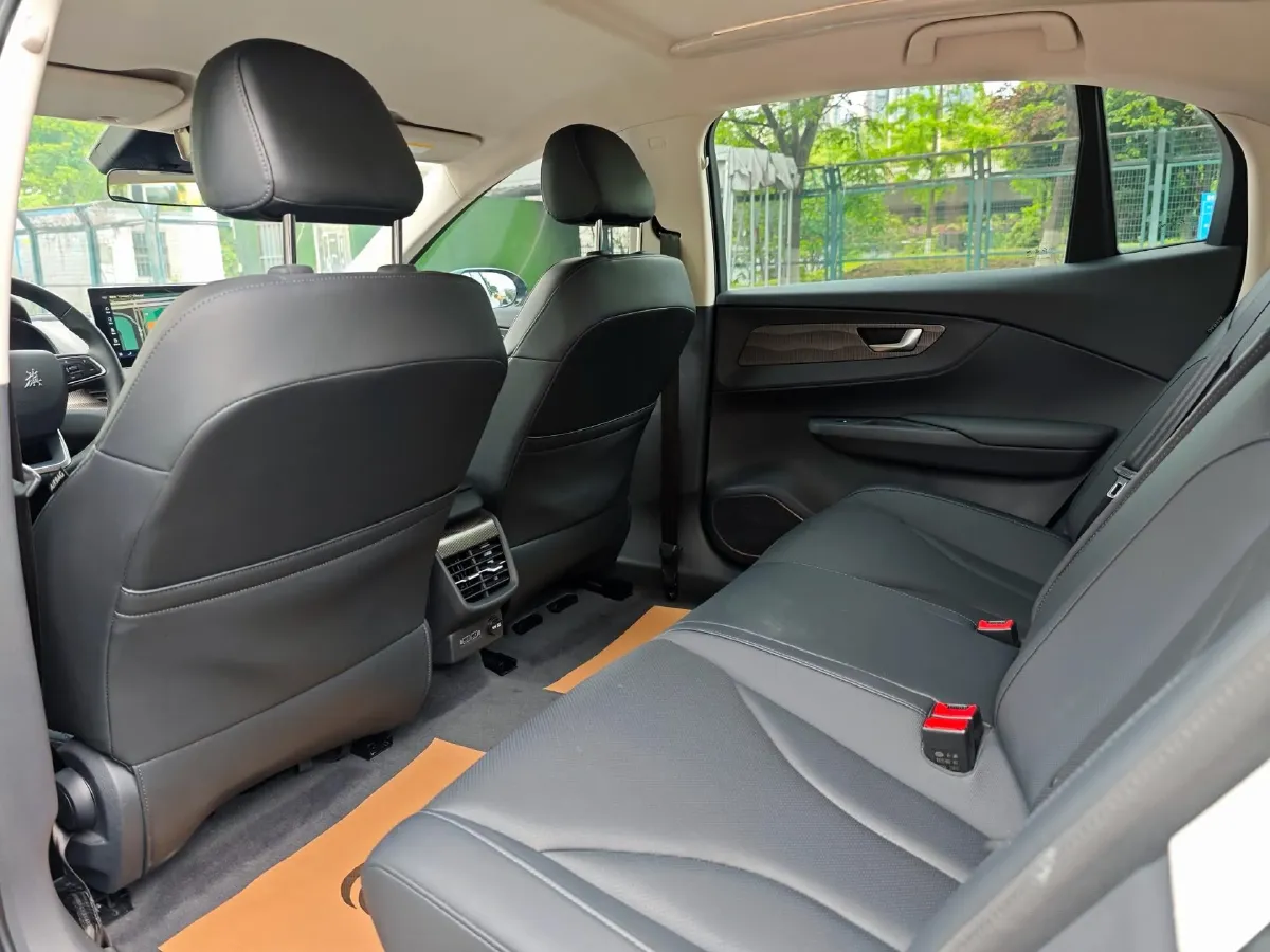 2022 HongQi E-QM5 BEV 54KWH,autocango,china used car exporter,china ev exporter,chinese used car exporter,chinese used ev exporter