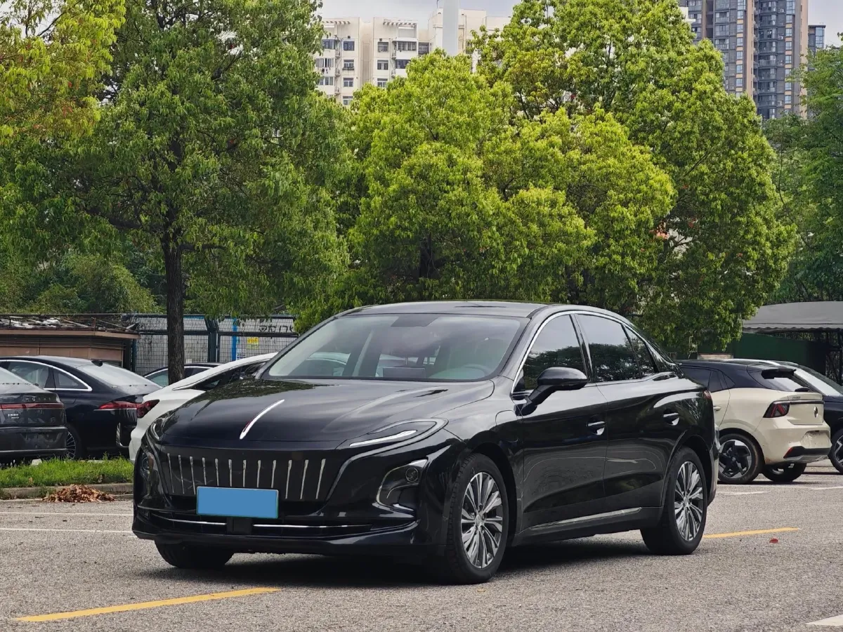 2022 HongQi E-QM5 BEV 54KWH,autocango,china used car exporter,china ev exporter,chinese used car exporter,chinese used ev exporter