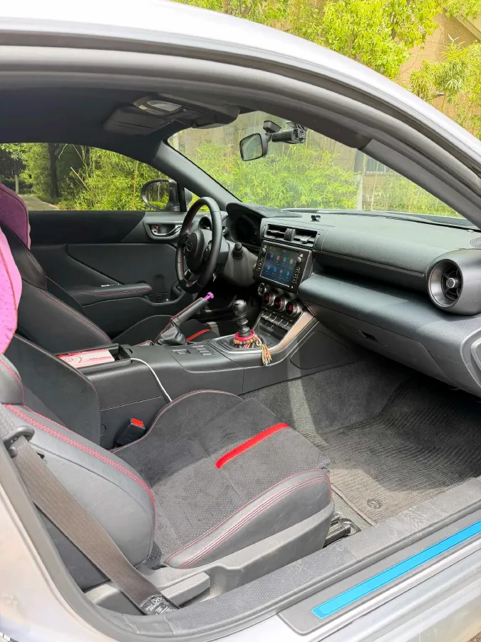 2022 Subaru BRZ 2.4L 234HP H4 6MT,autocango,china used car exporter,china ev exporter,chinese used car exporter,chinese used ev exporter