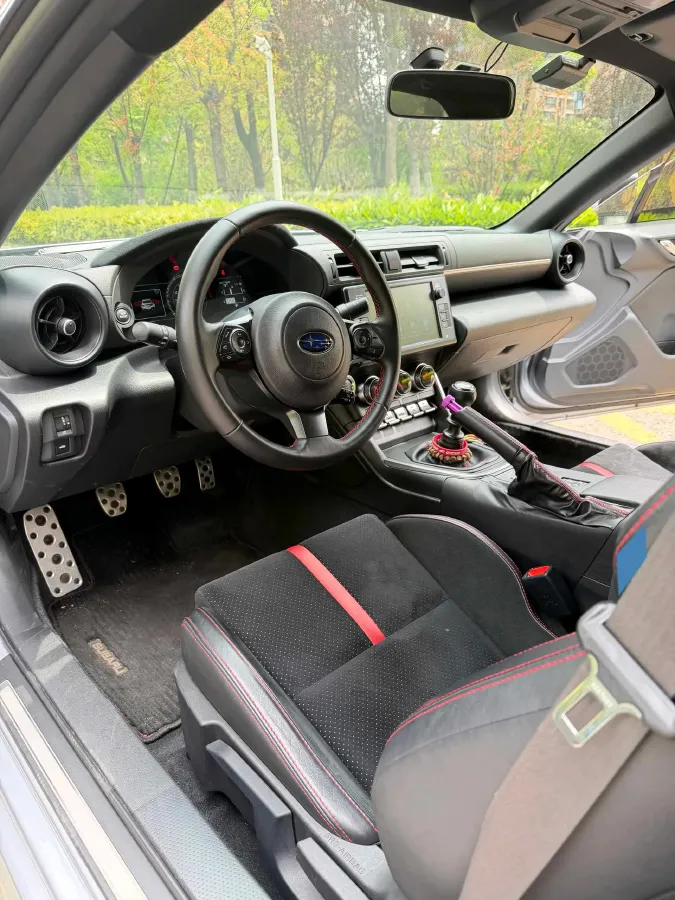 2022 Subaru BRZ 2.4L 234HP H4 6MT,autocango,china used car exporter,china ev exporter,chinese used car exporter,chinese used ev exporter