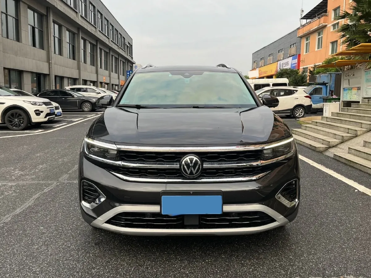 2023 Volkswagen Talagon 2.0T 220HP L4 7DCT,autocango,china used car exporter,china ev exporter,chinese used car exporter,chinese used ev exporter