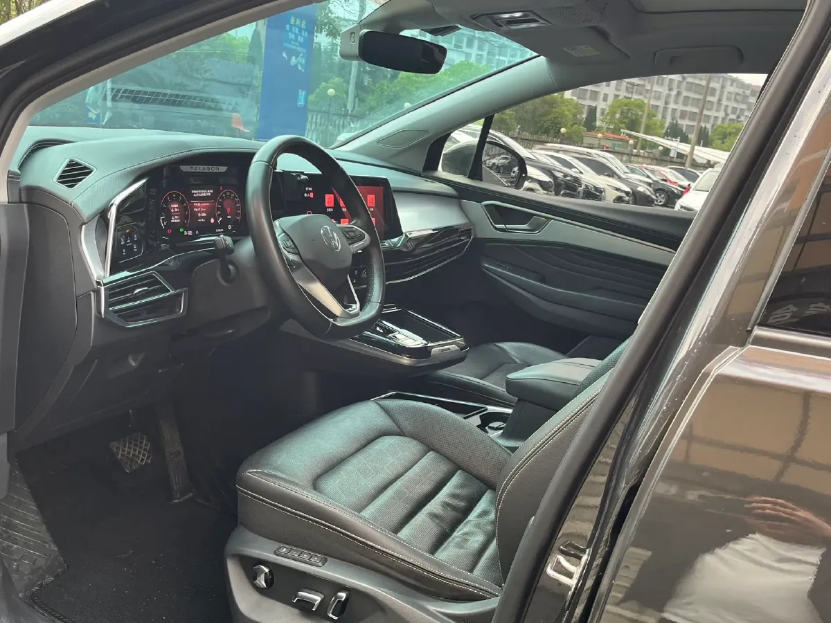 2023 Volkswagen Talagon 2.0T 220HP L4 7DCT,autocango,china used car exporter,china ev exporter,chinese used car exporter,chinese used ev exporter