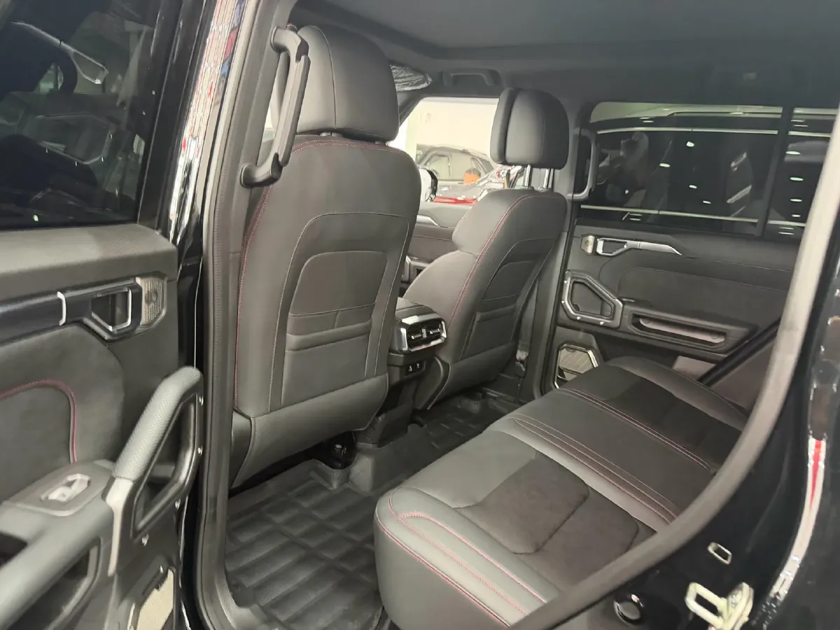 2023 Jetour Traveller 2.0T 254HP L4 7DCT,autocango,china used car exporter,china ev exporter,chinese used car exporter,chinese used ev exporter