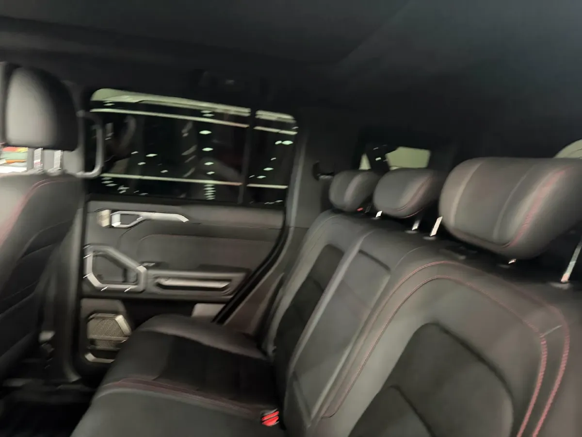 2023 Jetour Traveller 2.0T 254HP L4 7DCT,autocango,china used car exporter,china ev exporter,chinese used car exporter,chinese used ev exporter