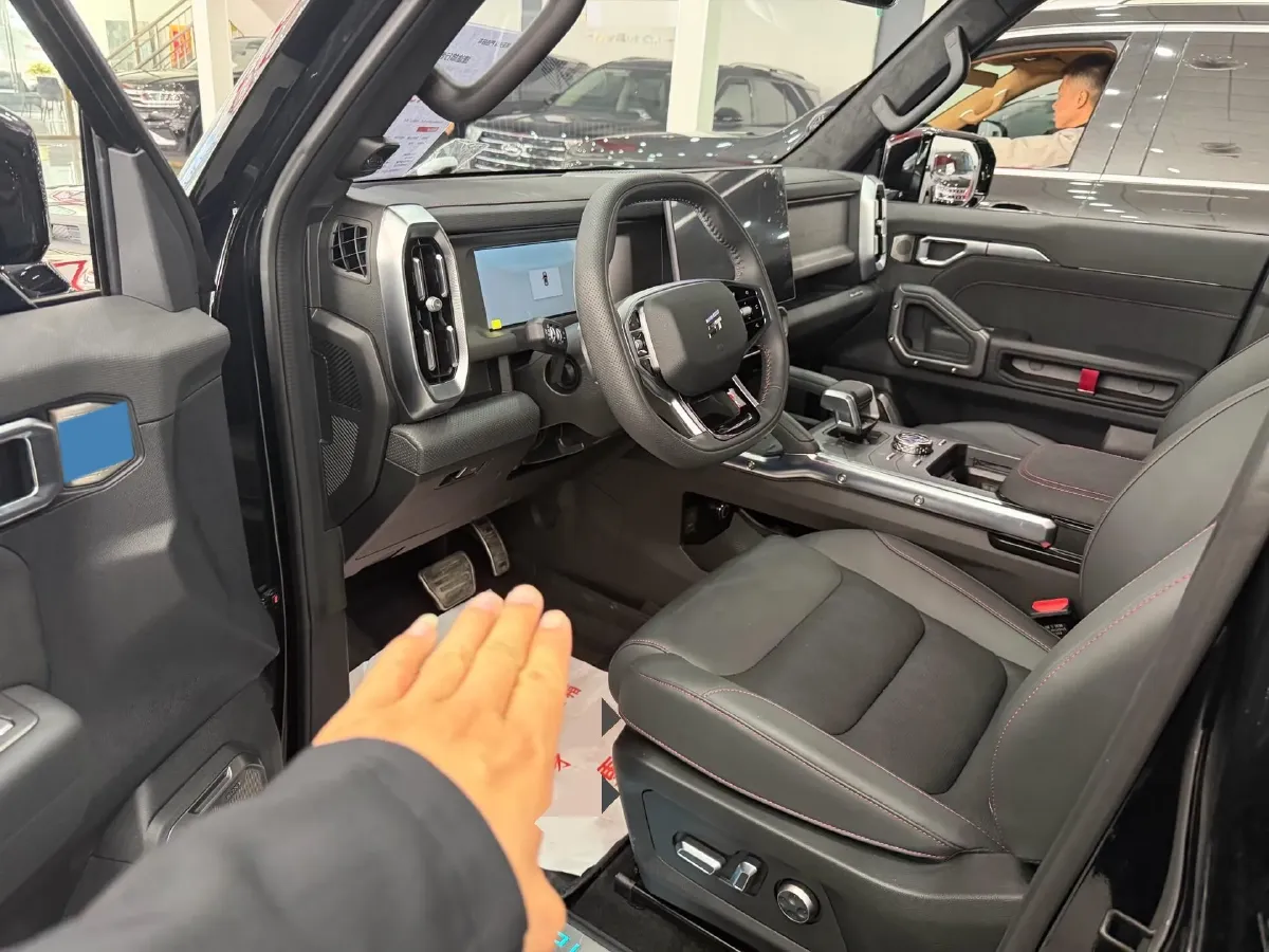 2023 Jetour Traveller 2.0T 254HP L4 7DCT,autocango,china used car exporter,china ev exporter,chinese used car exporter,chinese used ev exporter