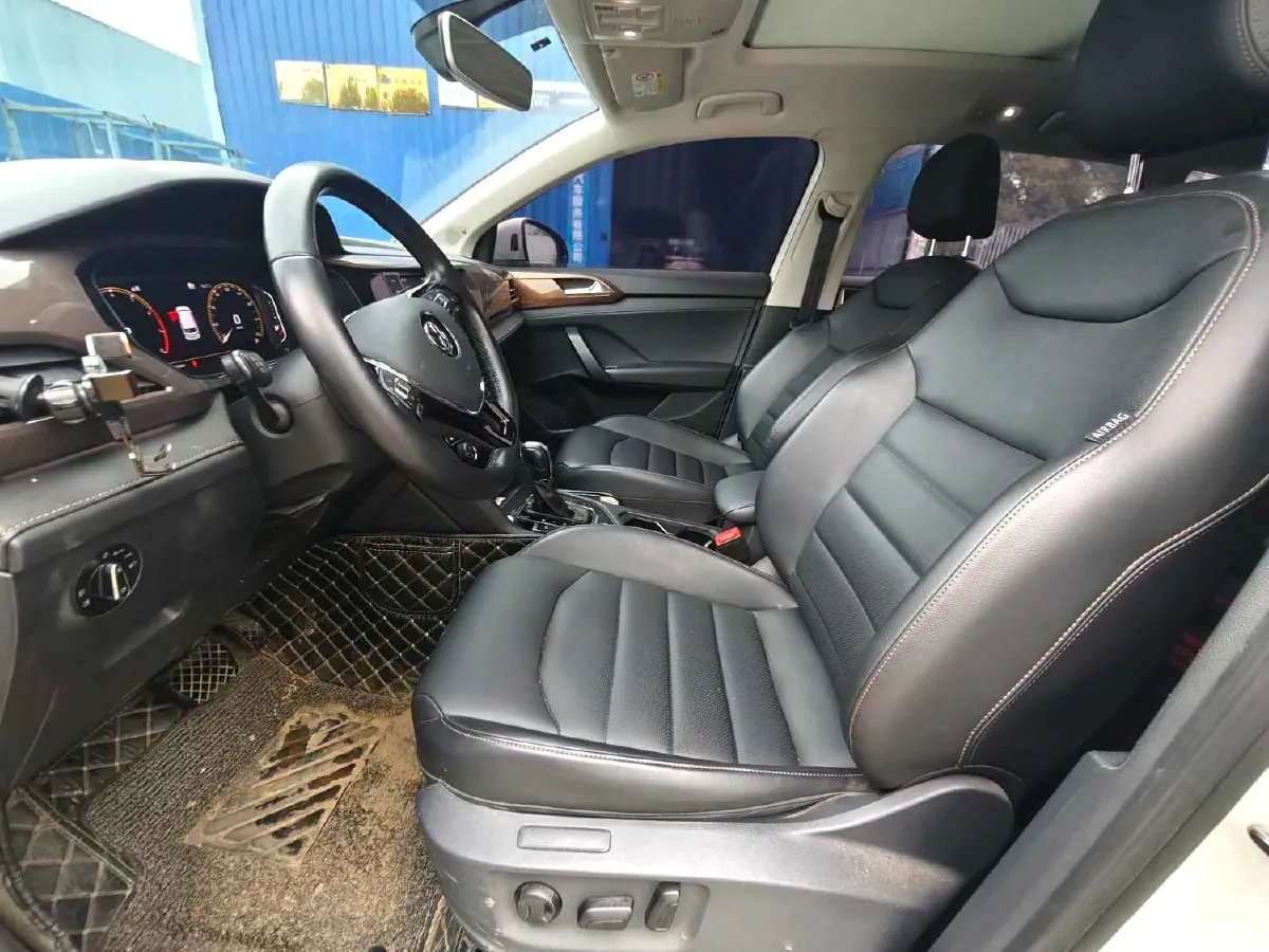 2020 Volkswagen Tharu 2.0T 186HP L4 7DCT,autocango,china used car exporter,china ev exporter,chinese used car exporter,chinese used ev exporter