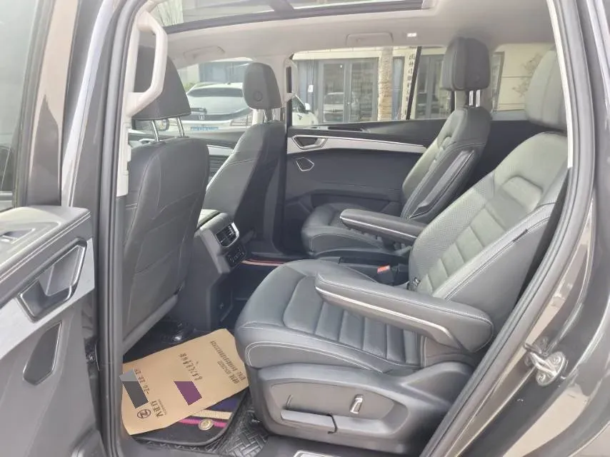 2022 Volkswagen Talagon 2.0T 220HP L4 7DCT,autocango,china used car exporter,china ev exporter,chinese used car exporter,chinese used ev exporter