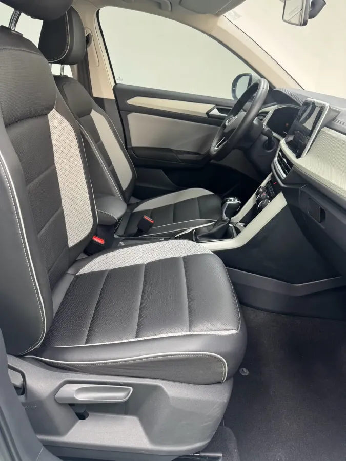 2023 Volkswagen T-Roc 1.4T 150HP L4 7DCT,autocango,china used car exporter,china ev exporter,chinese used car exporter,chinese used ev exporter