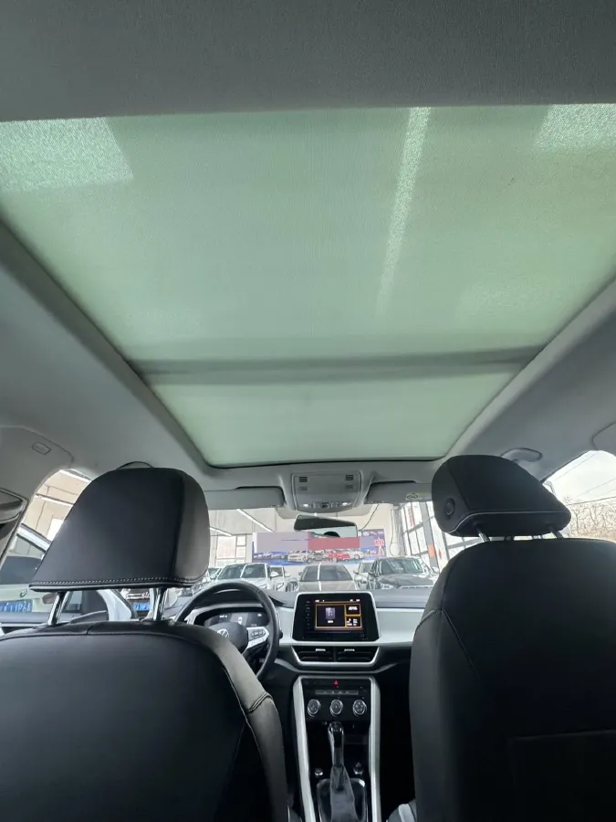 2023 Volkswagen T-Roc 1.4T 150HP L4 7DCT,autocango,china used car exporter,china ev exporter,chinese used car exporter,chinese used ev exporter