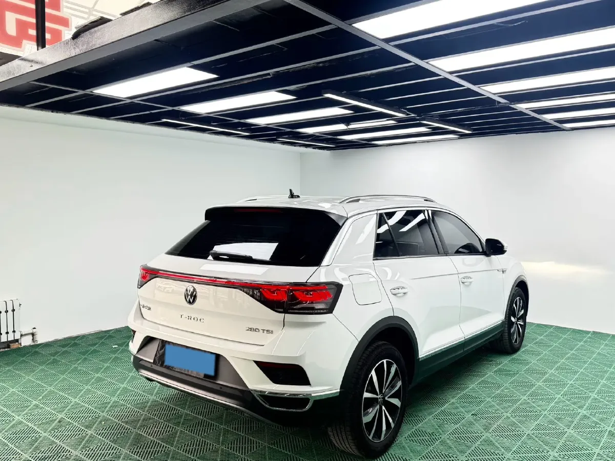 2023 Volkswagen T-Roc 1.4T 150HP L4 7DCT,autocango,china used car exporter,china ev exporter,chinese used car exporter,chinese used ev exporter