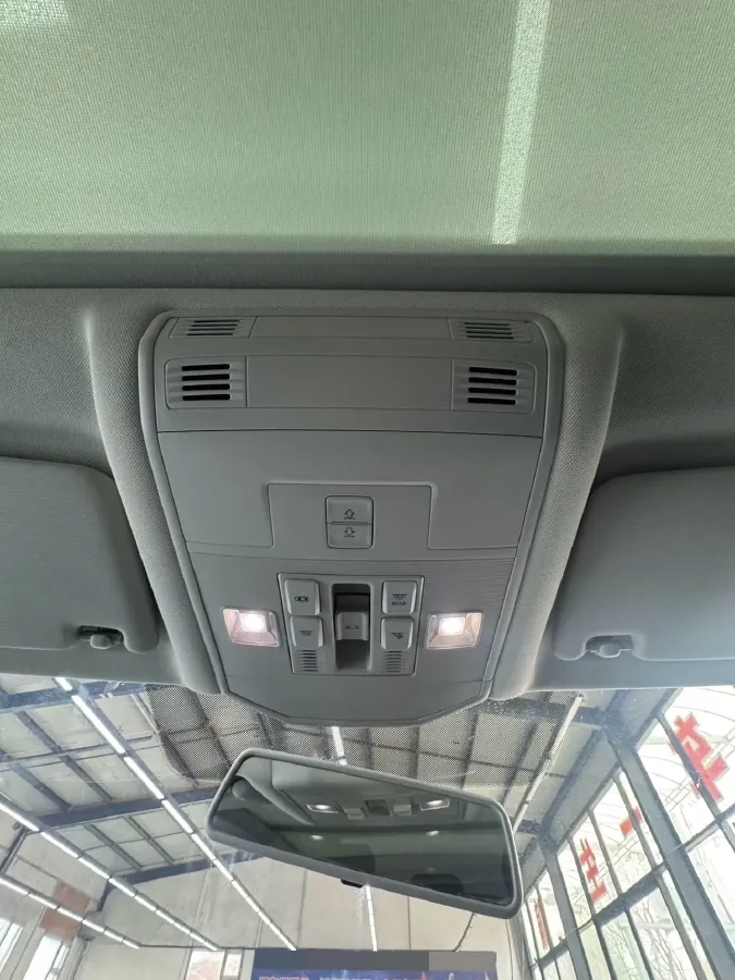 2023 Volkswagen T-Roc 1.4T 150HP L4 7DCT,autocango,china used car exporter,china ev exporter,chinese used car exporter,chinese used ev exporter