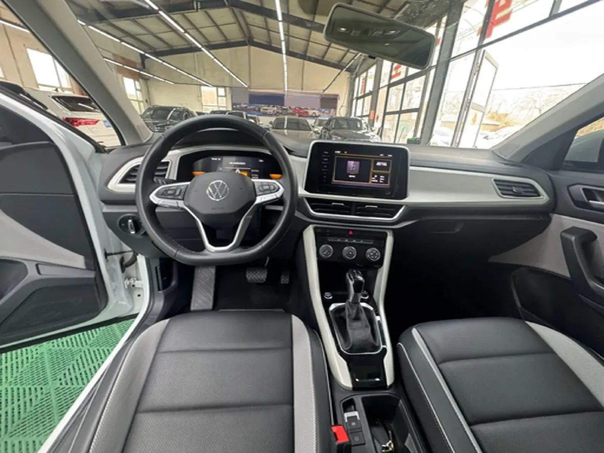 2023 Volkswagen T-Roc 1.4T 150HP L4 7DCT,autocango,china used car exporter,china ev exporter,chinese used car exporter,chinese used ev exporter