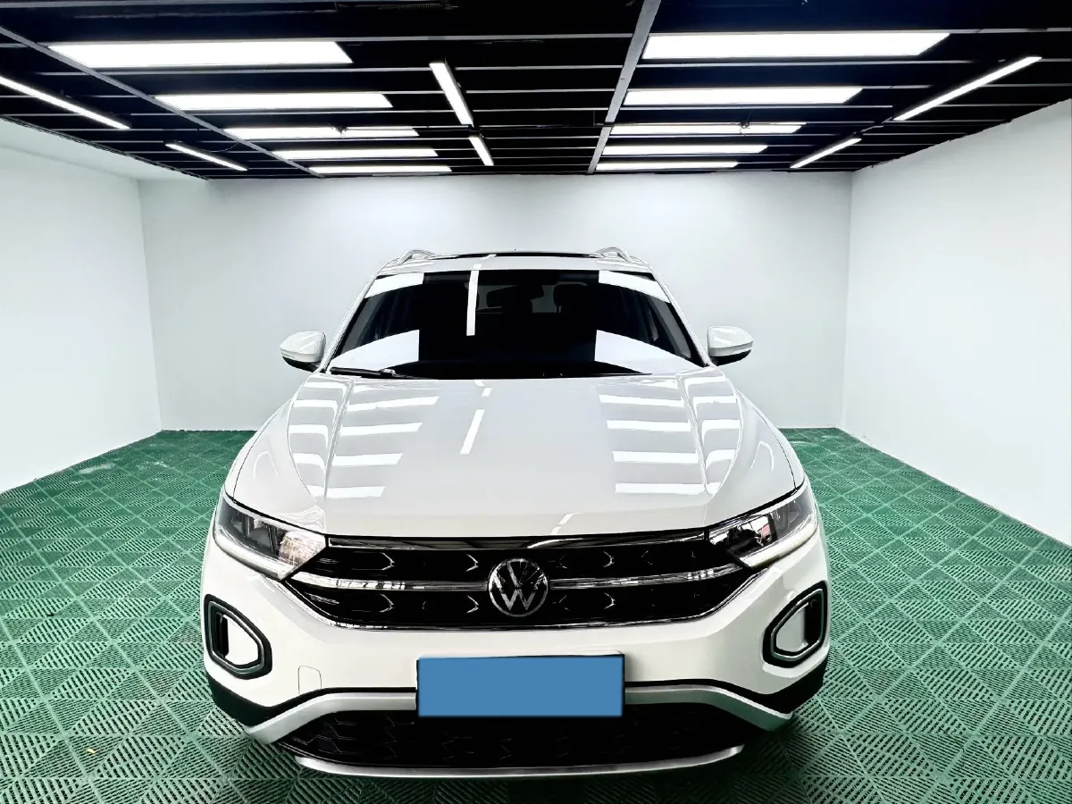 2023 Volkswagen T-Roc 1.4T 150HP L4 7DCT,autocango,china used car exporter,china ev exporter,chinese used car exporter,chinese used ev exporter