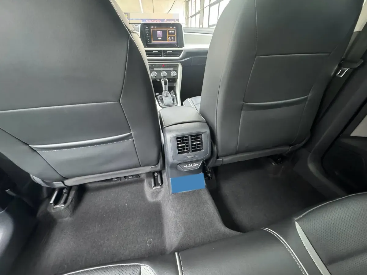 2023 Volkswagen T-Roc 1.4T 150HP L4 7DCT,autocango,china used car exporter,china ev exporter,chinese used car exporter,chinese used ev exporter