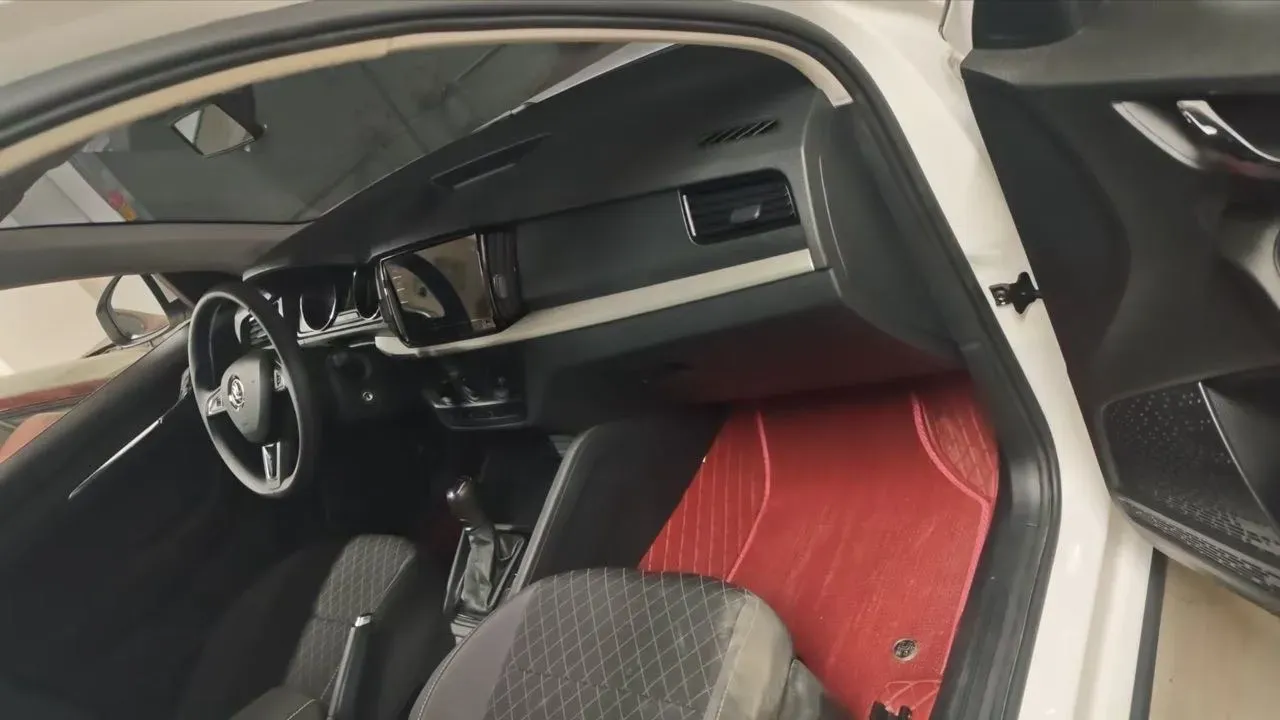 2021 Skoda Kamiq 1.5L 112HP L4 6AT,autocango,china used car exporter,china ev exporter,chinese used car exporter,chinese used ev exporter