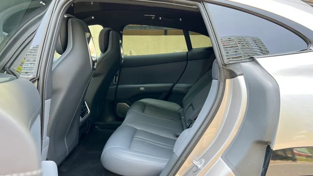 2025 MI YU7 BEV,autocango,china used car exporter,china ev exporter,chinese used car exporter,chinese used ev exporter