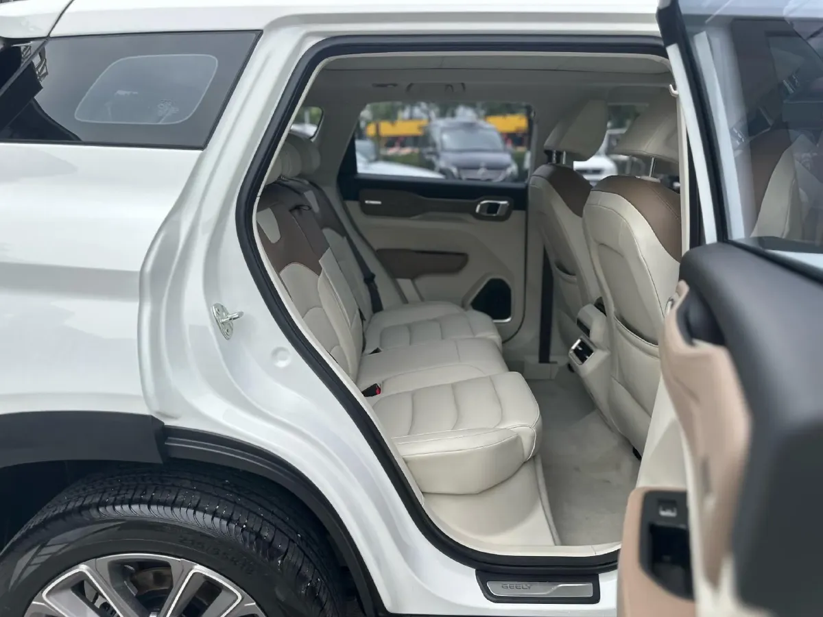 2020 Geely ICON 1.5T 177HP L3 7DCT,autocango,china used car exporter,china ev exporter,chinese used car exporter,chinese used ev exporter