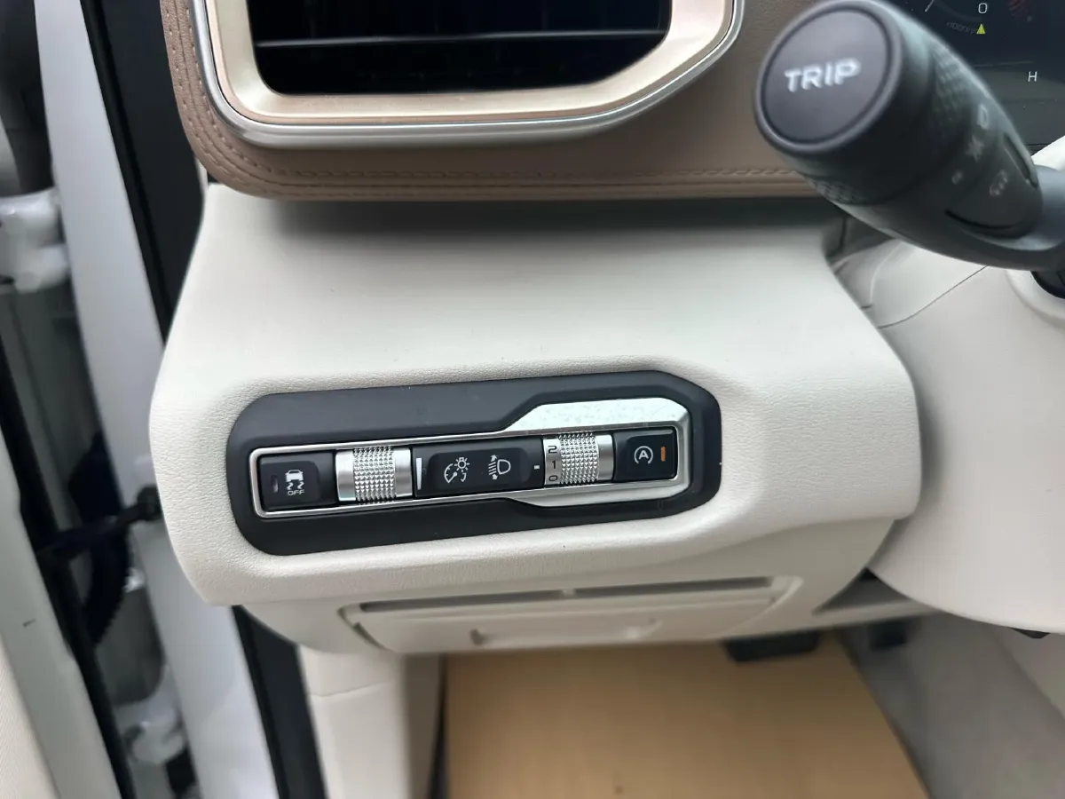 2020 Geely ICON 1.5T 177HP L3 7DCT,autocango,china used car exporter,china ev exporter,chinese used car exporter,chinese used ev exporter