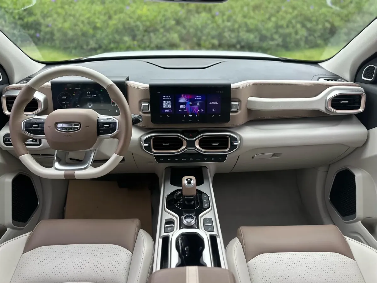 2020 Geely ICON 1.5T 177HP L3 7DCT,autocango,china used car exporter,china ev exporter,chinese used car exporter,chinese used ev exporter