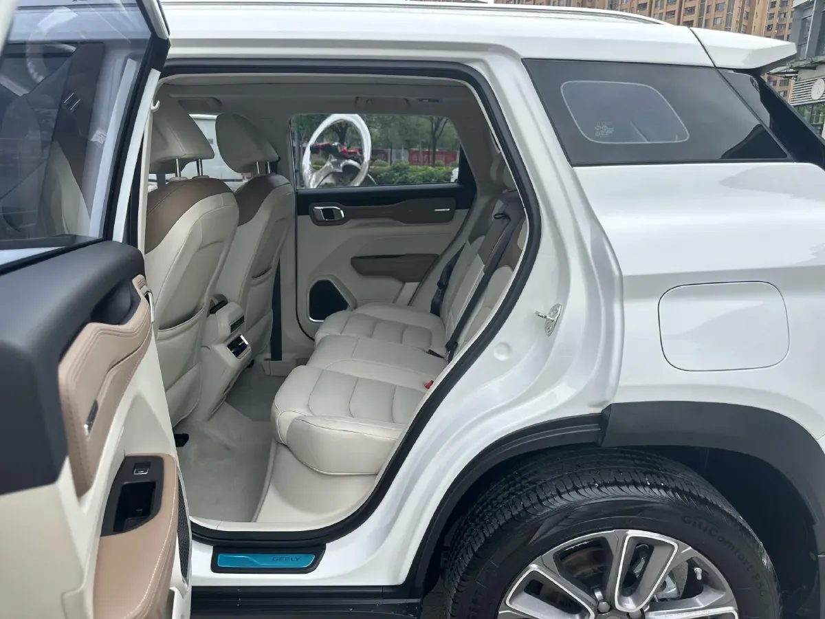 2020 Geely ICON 1.5T 177HP L3 7DCT,autocango,china used car exporter,china ev exporter,chinese used car exporter,chinese used ev exporter