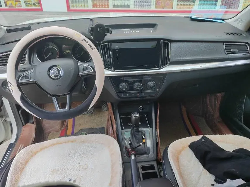 2020 Skoda Kamiq 1.5L 112HP L4 6AT,autocango,china used car exporter,china ev exporter,chinese used car exporter,chinese used ev exporter