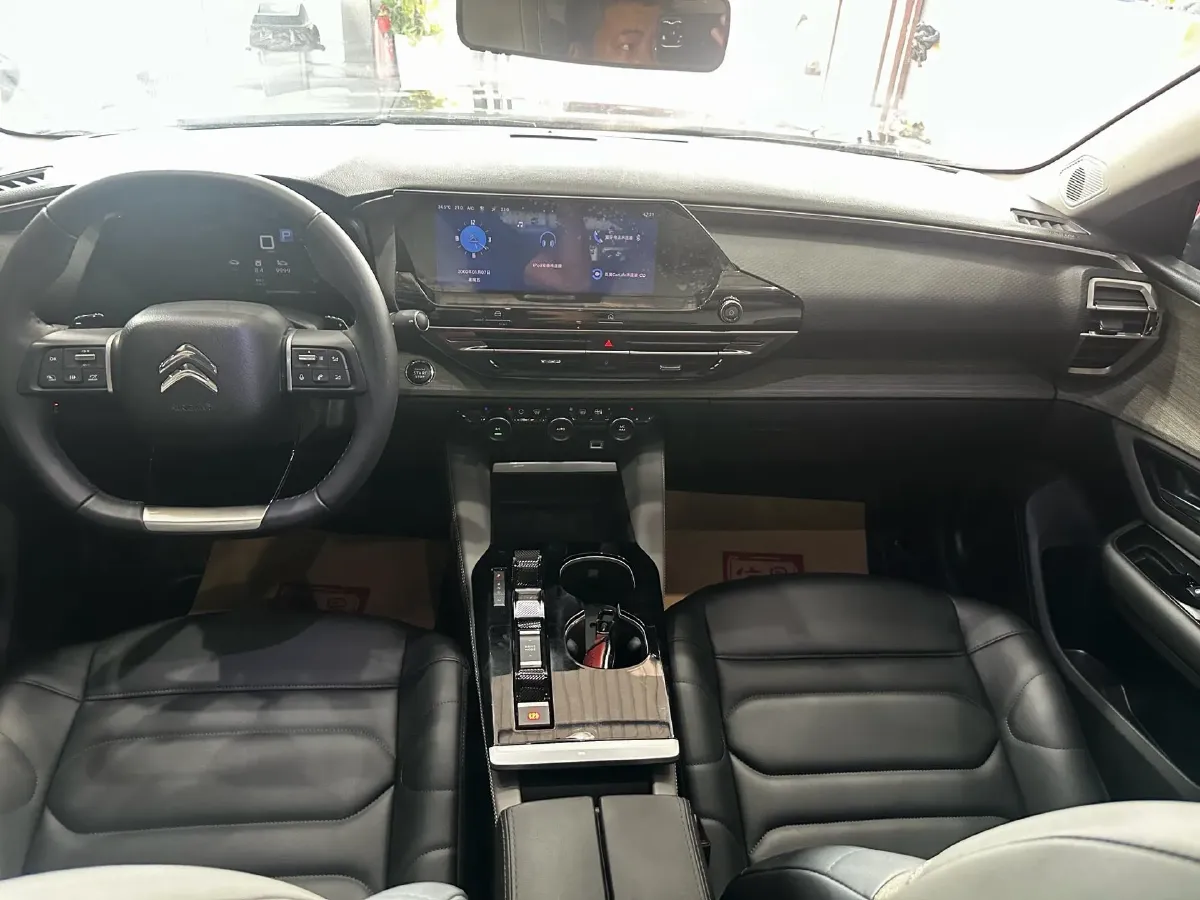 2021 Citroen C5 X 1.6T 175HP L4 8AT,autocango,china used car exporter,china ev exporter,chinese used car exporter,chinese used ev exporter